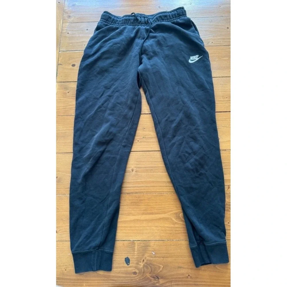 Nike Sportswear Essential Women Fleece Joggers Black Sweatpants Tapered Logo